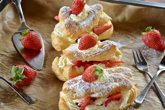 7 Tasty Snacks To Satisfy Your Sweet Tooth